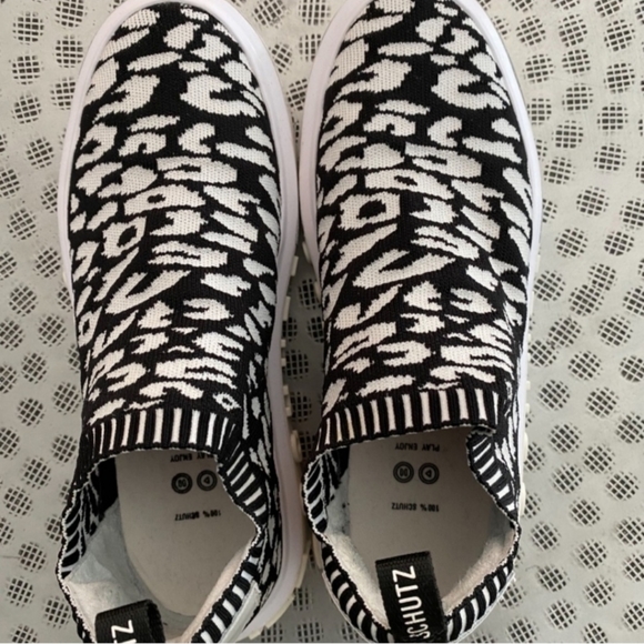 Schutz Sneakers - Picture 8 of 12